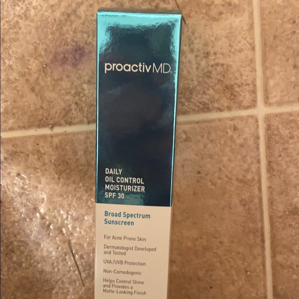 Proactiv Daily Oil Control SPF30